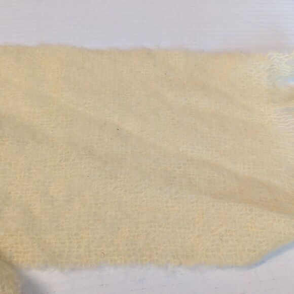 Gibson & Lumgair Mohair Wool Scarf Fringe Yellow Soft Warm Scotland 54x8 - Picture 5 of 5